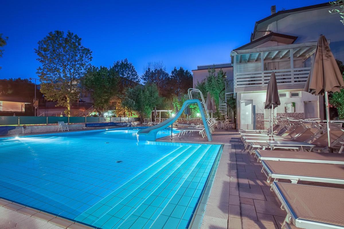 Hotel Giamaika Cesenatico Dış mekan fotoğraf
