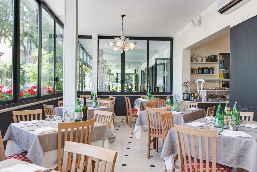 Hotel Giamaika Cesenatico Dış mekan fotoğraf